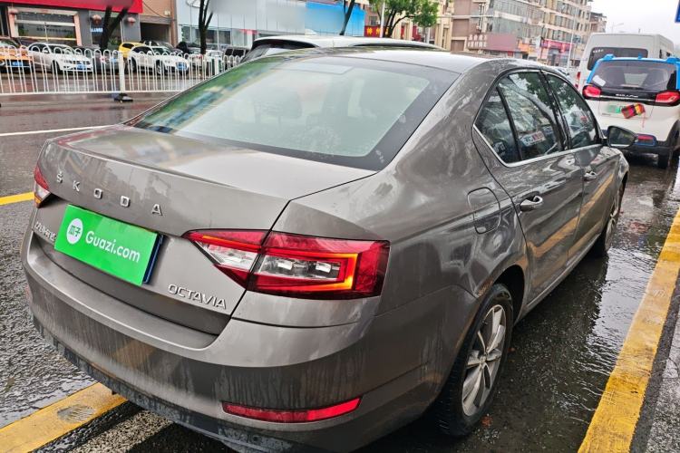 Used Skoda Octavia 2021 1.5L Automatic Comfort Edition Rear Right 45 Deg
