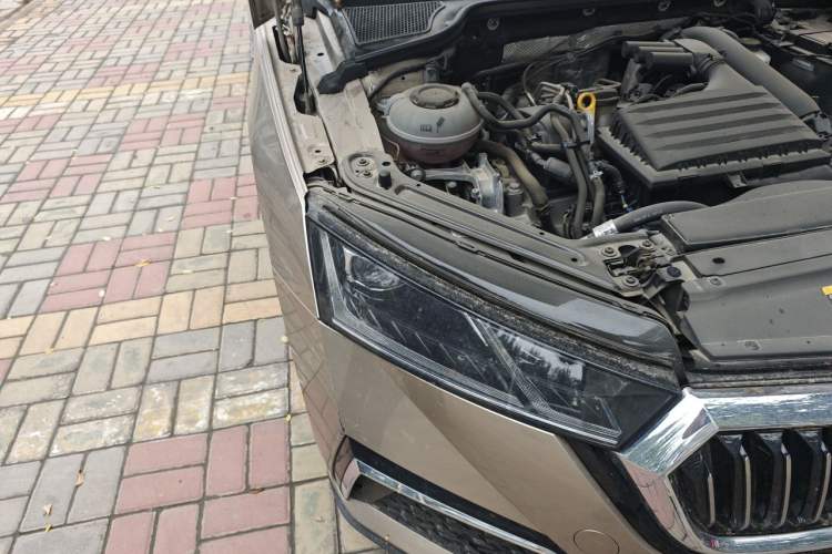 Used Skoda Octavia 2021 PRO TSI280 DSG Prestige Edition Right Front Headlight
