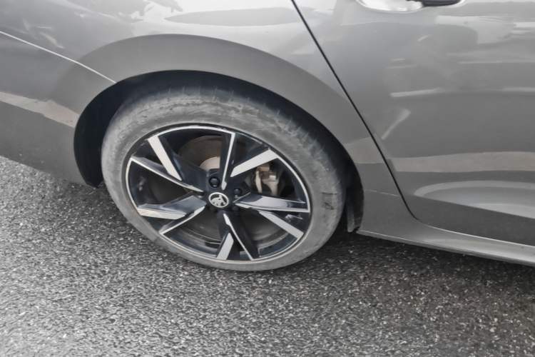 Used Skoda Octavia 2021 PRO TSI280 DSG Prestige Edition Right Rear Wheel Hub