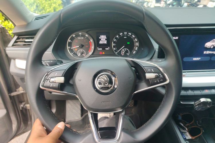 Used Skoda Octavia 2021 PRO TSI280 DSG Luxury Edition Steering Wheel