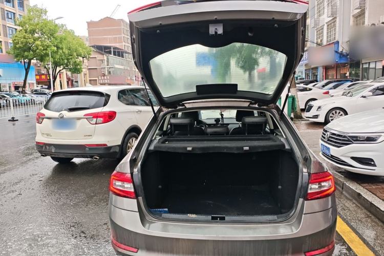 Used Skoda Octavia 2021 1.5L Automatic Comfort Edition Trunk