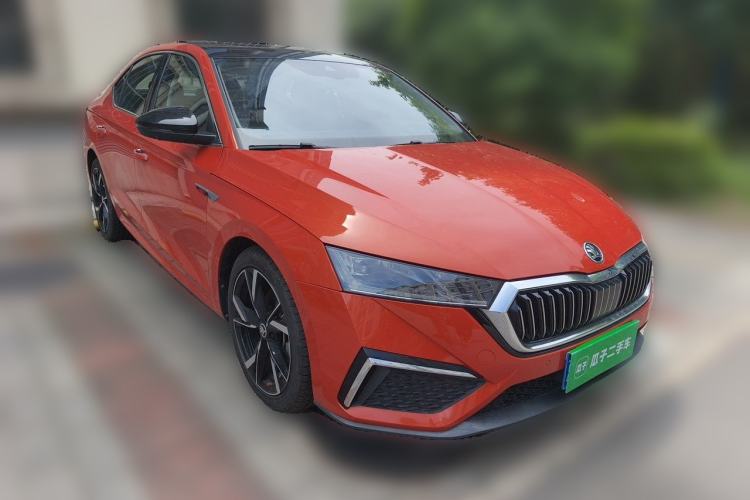 Used Skoda Octavia 2021 PRO TSI280 DSG Flagship Edition Front Right 45 Deg