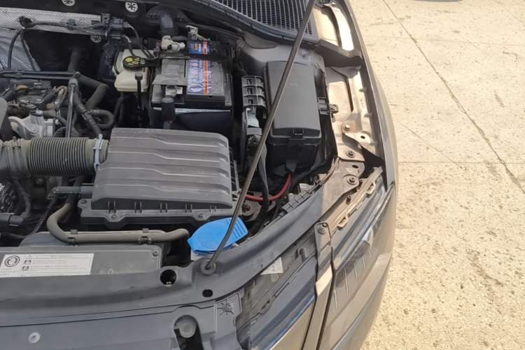 Used Skoda Octavia 2021 1.5L Automatic Comfort Edition Engine Bay Left