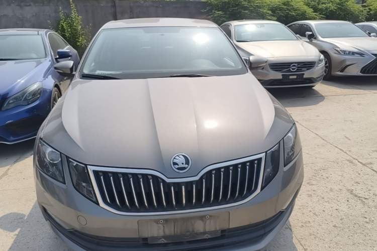 Used Skoda Octavia 2021 1.5L Automatic Comfort Edition Front