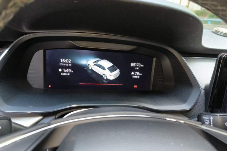 Used Skoda Octavia 2021 PRO TSI280 DSG Flagship Edition Odometer Close Up