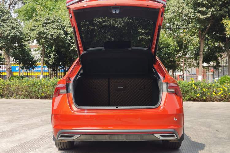 Used Skoda Octavia 2021 PRO TSI280 DSG Flagship Edition Trunk