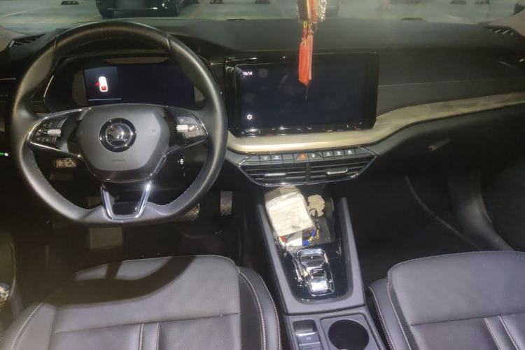 Used Skoda Octavia 2021 PRO TSI280 DSG Prestige Edition Center Console