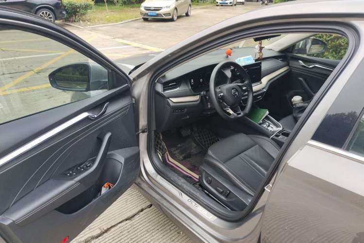 Used Skoda Octavia 2021 PRO TSI280 DSG Prestige Edition Driver Seat