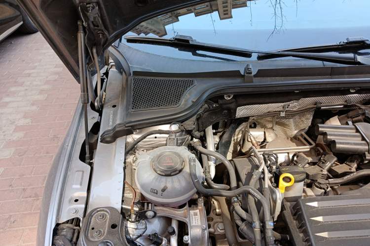 Used Skoda Octavia 2021 PRO TSI280 DSG Luxury Edition Engine Bay Right