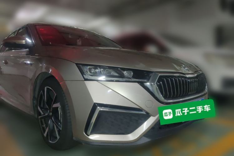 Used Skoda Octavia 2021 PRO TSI280 DSG Prestige Edition Front Right 45 Deg
