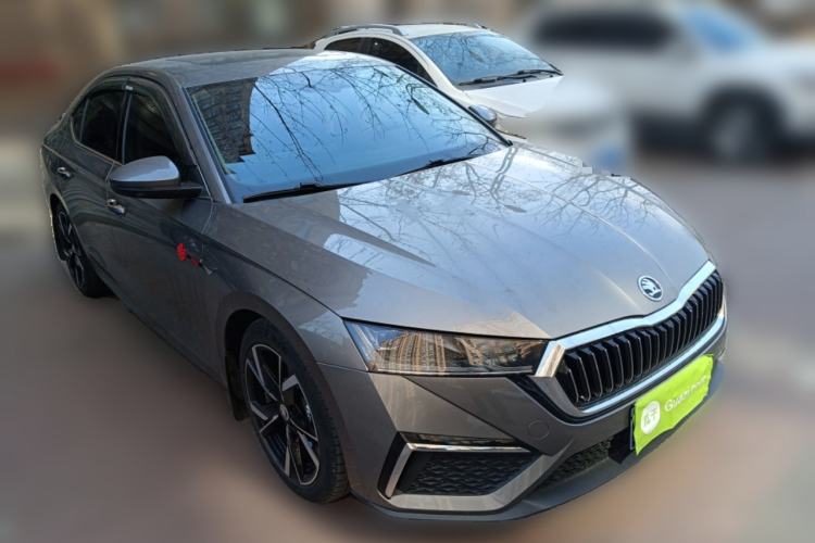 Used Skoda Octavia 2021 PRO TSI280 DSG Luxury Edition Front Right 45 Deg
