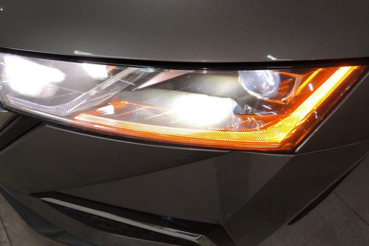 Used Skoda Octavia 2021 PRO TSI280 DSG Prestige Edition Left Front Headlight