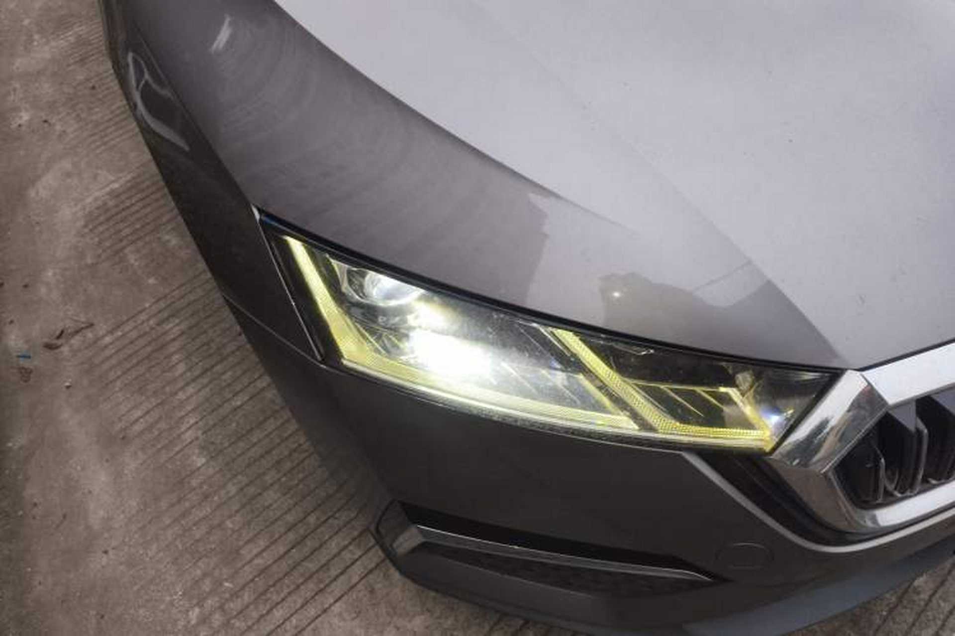 Used Skoda Octavia 2021 PRO TSI280 DSG Prestige Edition Right Front Headlight
