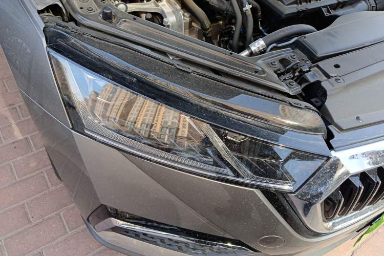 Used Skoda Octavia 2021 PRO TSI280 DSG Luxury Edition Right Front Headlight
