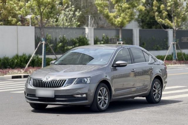 Ojetý Skoda Octavia 2021 1.5L Automatic Comfort Edition