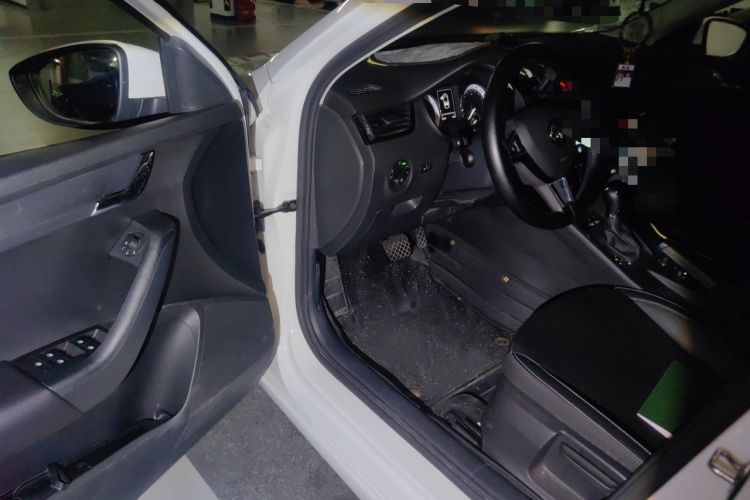 Used Skoda Octavia 2021 1.5L Automatic Comfort Edition Driver Seat