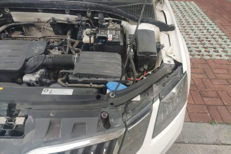 Used Skoda Octavia 2021 1.5L Automatic Comfort Edition Engine Bay Left