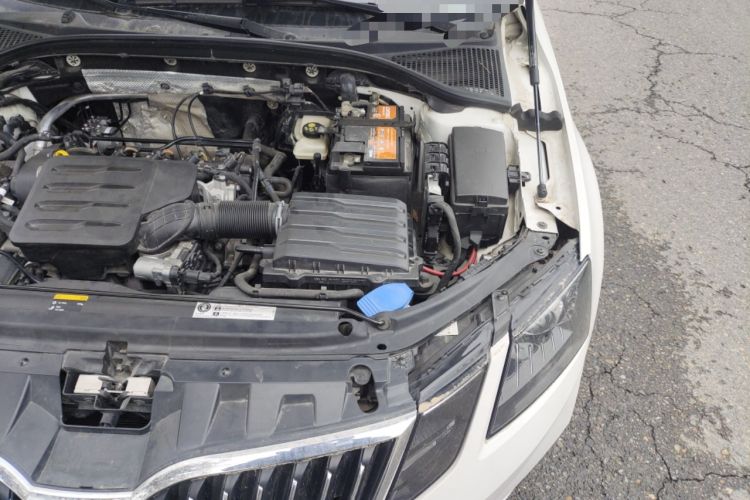 Used Skoda Octavia 2021 1.5L Automatic Luxury Edition Engine Bay Left