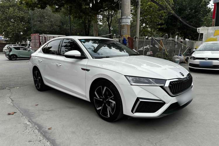Used Skoda Octavia 2021 PRO TSI280 DSG Luxury Edition Exterior 2