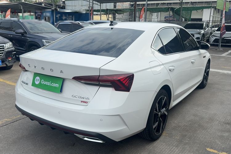 Used Skoda Octavia 2021 PRO TSI280 DSG Luxury Edition Exterior 3
