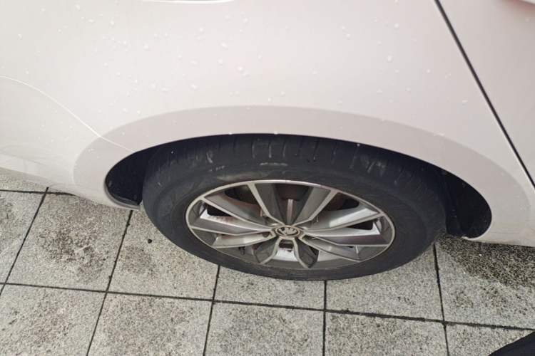 Used Skoda Octavia 2021 1.5L Automatic Comfort Edition Exterior 5
