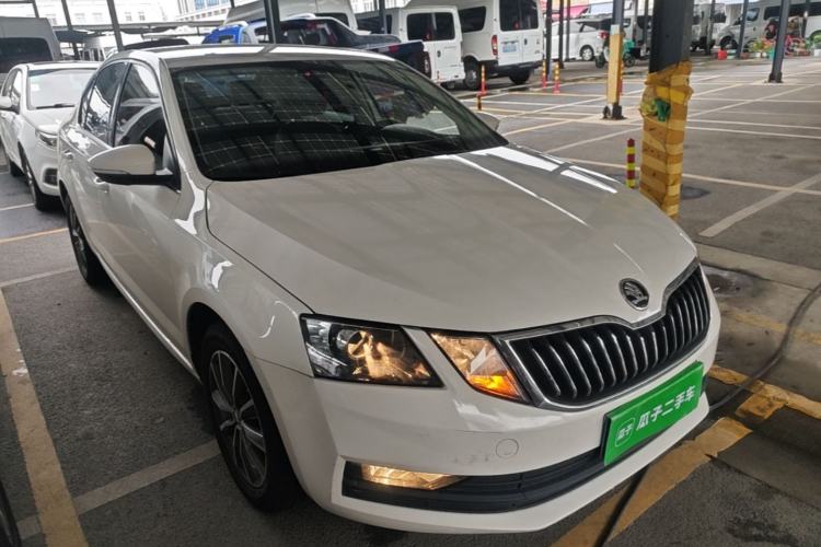Used Skoda Octavia 2021 1.5L Automatic Comfort Edition Front Right 45 Deg