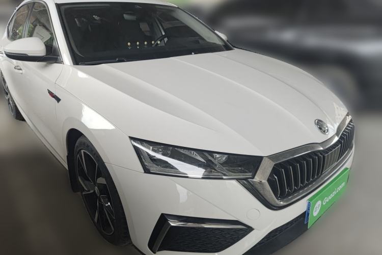 Used Skoda Octavia 2021 PRO TSI280 DSG Prestige Edition Front Right 45 Deg