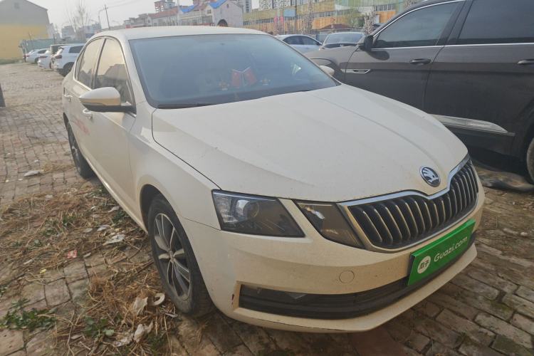 Used Skoda Octavia 2021 1.5L Automatic Comfort Edition Front Right 45 Deg
