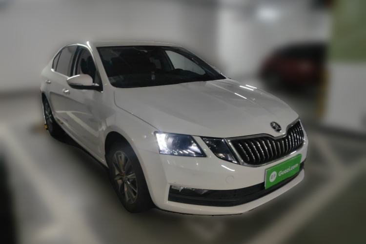 Used Skoda Octavia 2021 1.5L Automatic Comfort Edition Front Right 45 Deg