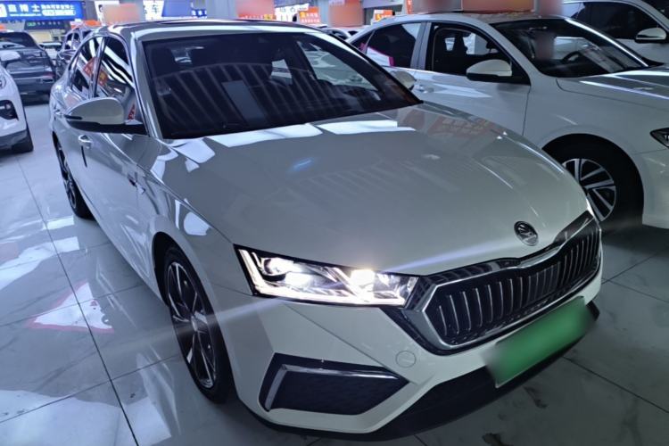 Used Skoda Octavia 2021 PRO TSI280 DSG Prestige Edition Front Right 45 Deg