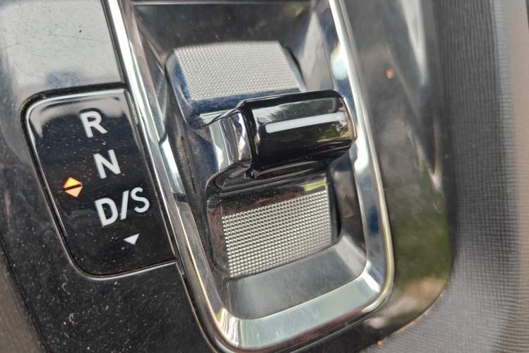 Used Skoda Octavia 2021 PRO TSI280 DSG Luxury Edition Gear Lever