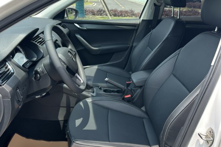 Used Skoda Octavia 2021 1.5L Automatic Comfort Edition Interior 1