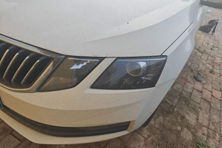 Used Skoda Octavia 2021 1.5L Automatic Comfort Edition Left Front Headlight