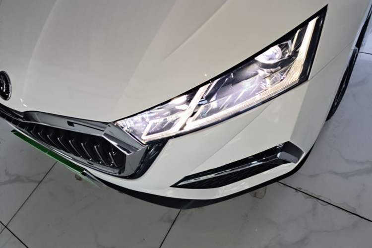 Used Skoda Octavia 2021 PRO TSI280 DSG Prestige Edition Left Front Headlight