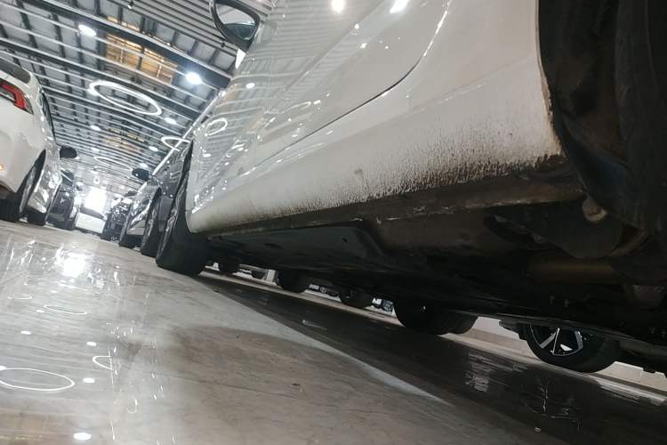 Used Skoda Octavia 2021 1.5L Automatic Comfort Edition Left Side Sill