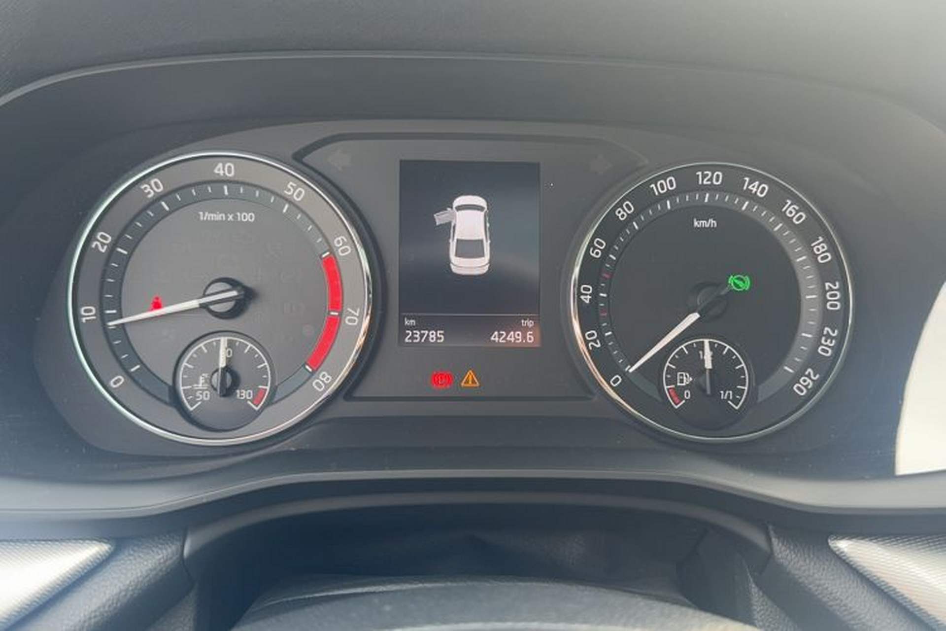 Used Skoda Octavia 2021 PRO TSI280 DSG Luxury Edition Odometer Close Up