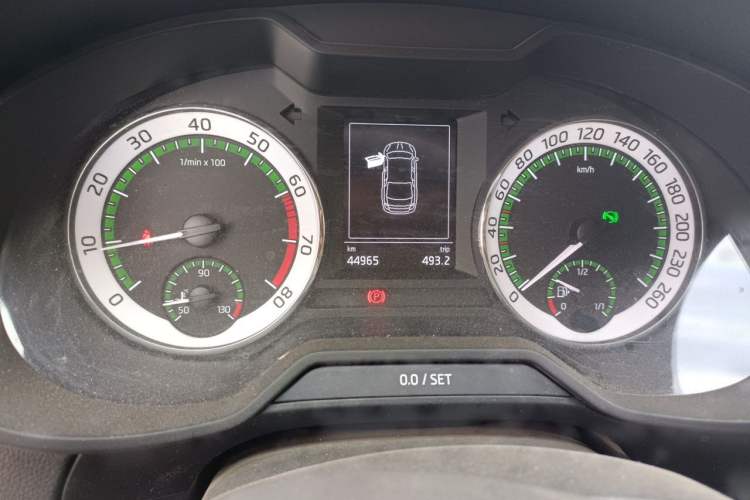 Used Skoda Octavia 2021 1.5L Automatic Comfort Edition Odometer Close Up
