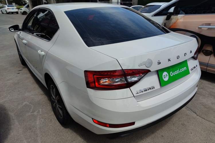 Used Skoda Octavia 2021 1.5L Automatic Comfort Edition Rear Left 45 Deg