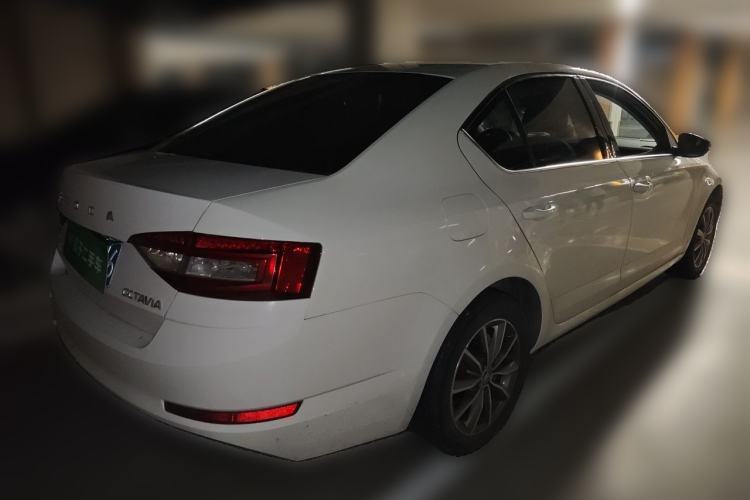 Used Skoda Octavia 2021 1.5L Automatic Comfort Edition Rear Right 45 Deg