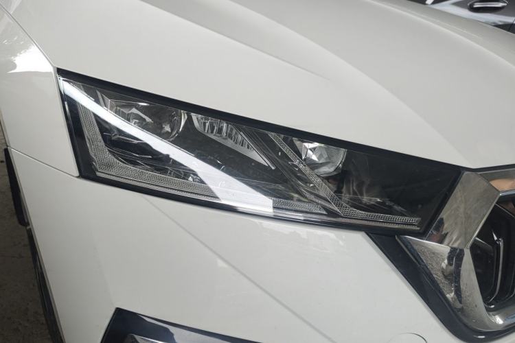 Used Skoda Octavia 2021 PRO TSI280 DSG Prestige Edition Right Front Headlight
