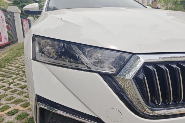 Used Skoda Octavia 2021 PRO TSI280 DSG Luxury Edition Right Front Headlight