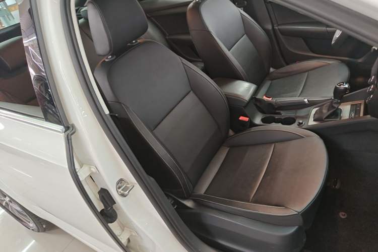 Used Skoda Octavia 2021 1.5L Automatic Comfort Edition Right Front Seat