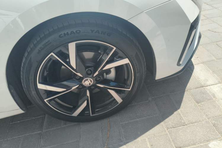 Used Skoda Octavia 2021 PRO TSI280 DSG Prestige Edition Right Front Wheel Hub