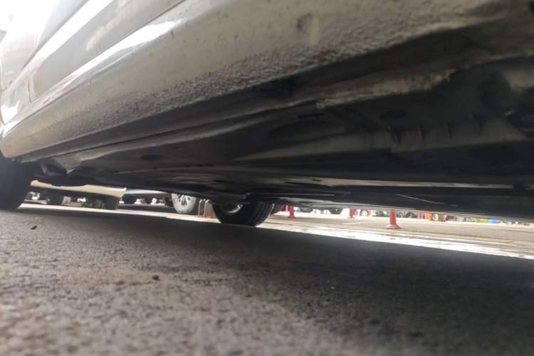Used Skoda Octavia 2021 1.5L Automatic Comfort Edition Right Side Sill