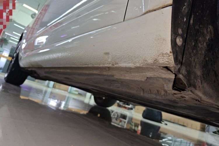 Used Skoda Octavia 2021 1.5L Automatic Comfort Edition Right Side Sill