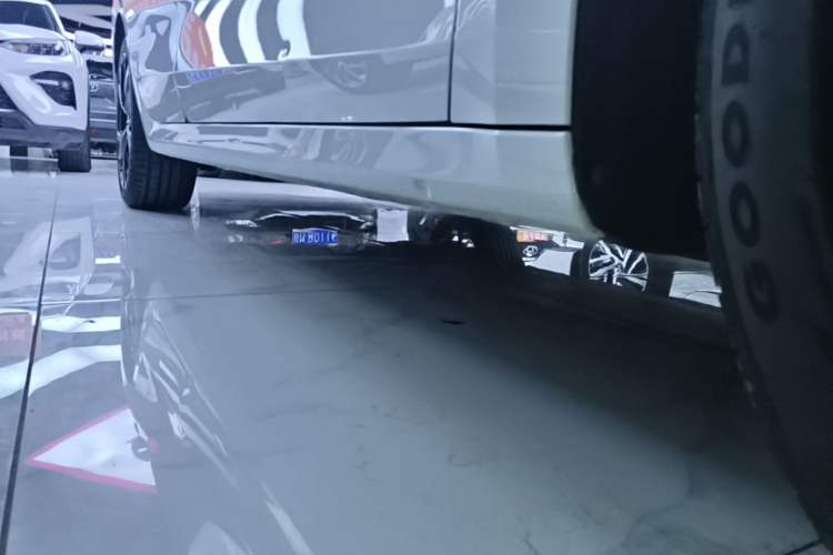 Used Skoda Octavia 2021 PRO TSI280 DSG Prestige Edition Right Side Sill