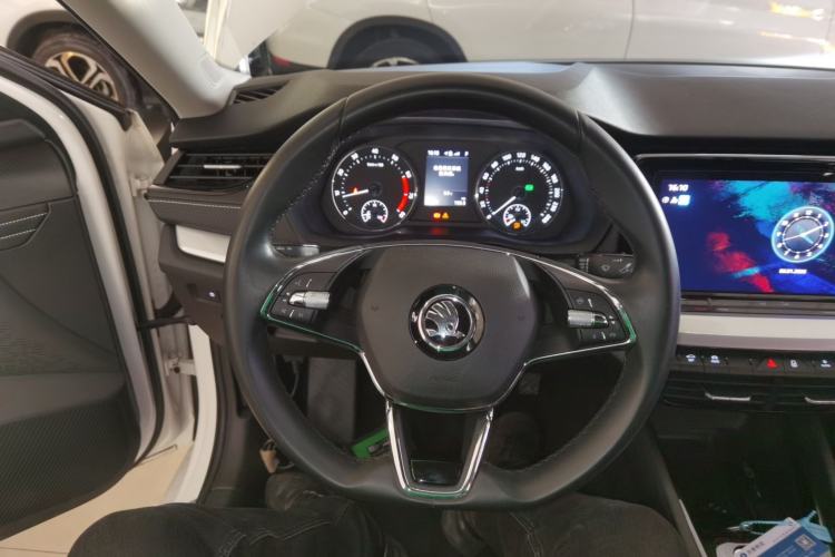 Used Skoda Octavia 2021 PRO TSI280 DSG Luxury Edition Steering Wheel