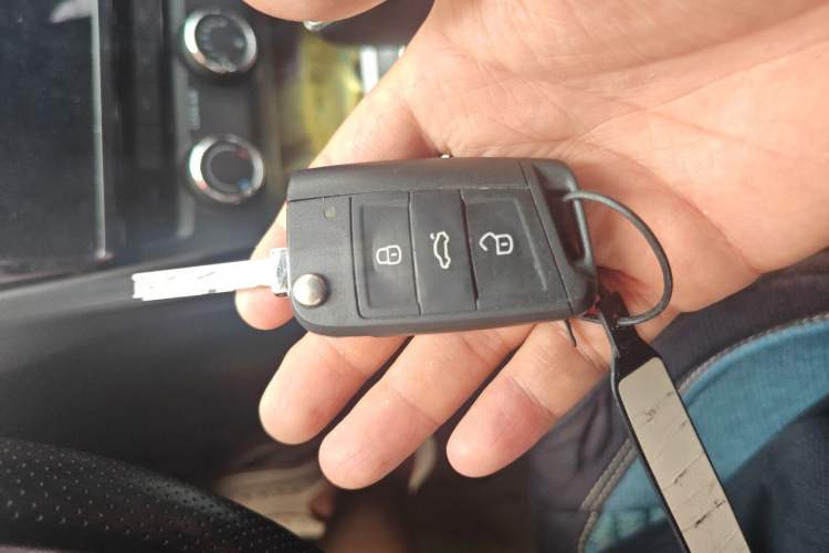 Used Skoda Octavia 2021 1.5L Automatic Comfort Edition Vehicle Key