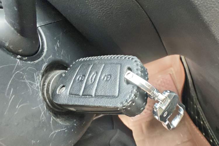 Used Skoda Octavia 2021 1.5L Automatic Comfort Edition Vehicle Key