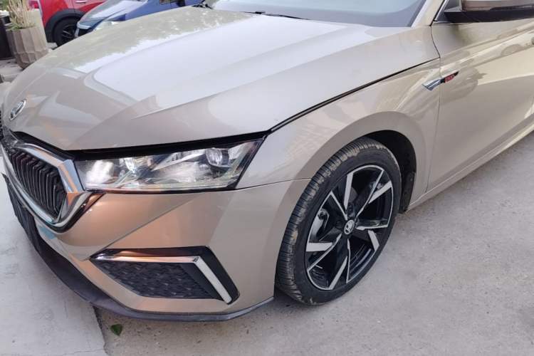 Used Skoda Octavia 2021 PRO TSI280 DSG Prestige Edition Left Front Headlight